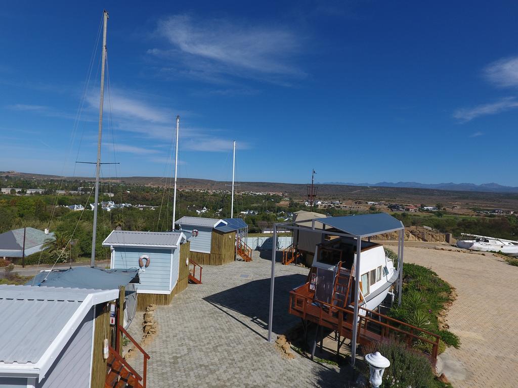 Mount Noah Lodge Oudtshoorn Exterior photo